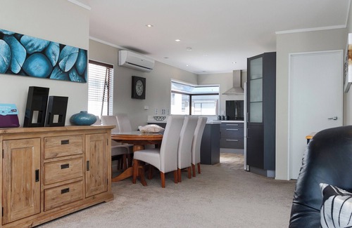 Mount Maunganui Cottage | À la baie - Mt Maunganui maison de vacances