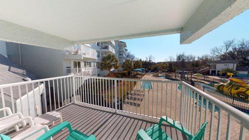 North Litchfield Beach Maison | At the Beach 1 Bedroom 1 Bath Summer House 1st Flr
