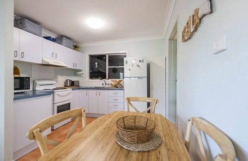 Brooms Head Appartement | At The Beach, Laid back lifestyle - get away, switch off & unwind - Pet Friendly