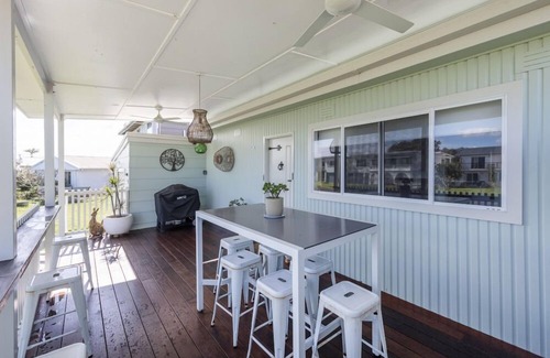 Brooms Head Appartement | At The Beach, Laid back lifestyle - get away, switch off & unwind - Pet Friendly