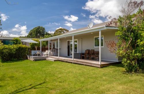 Pohara Maison | At The Beach - Pohara Holiday Home