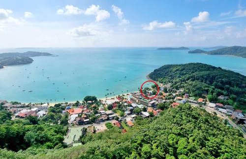Wichit Appartement | At the Beach Spacious 2-level Design Home for 2-5 and 1 infant, Ao Yon Beach Phuket