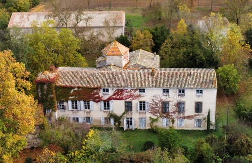 Pieusse Maison | ENTRE RIVIERE CATHARE ET PISCINE: CHATEAU DE FAMILLE AUTHENTIQUE,CHIC ET BOHEME