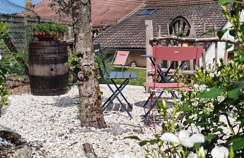 Cunfin Maison | Au pied du vignoble Champenois maison située entre vignes et forêt Champenoise