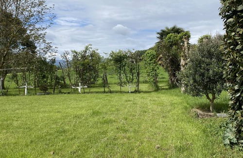 Bussunarits-Sarrasquette Appartement | At the foot of the Gamia pass, 10 minutes from St Jean Pied de Port, a beautiful apartment. 100m2
