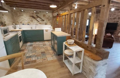 Saint-Yrieix-la-Perche Cottage | Aux portes du Périgord, vos vacances à la campagne