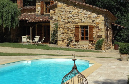 Montagnac-sur-Lede Maison | Aux portes du Périgord, magnifique maison en pierre, calme et reposante.