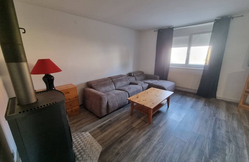 Hochleithen Appartement | ONE Self-Check-In, 3km freeway