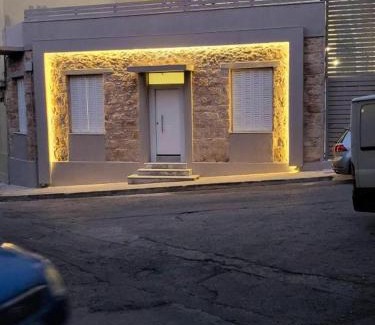 Petralona Appartement | Athens Philopapou House