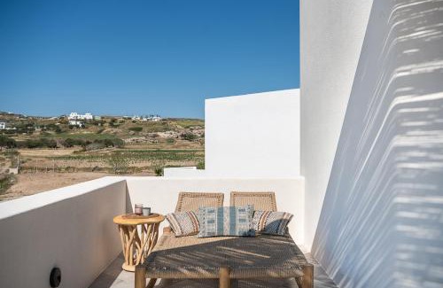 Adamas Appartement | Athina Milos Suites