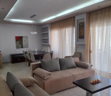 Nea Peramos Appartement | Athina's house by the sea