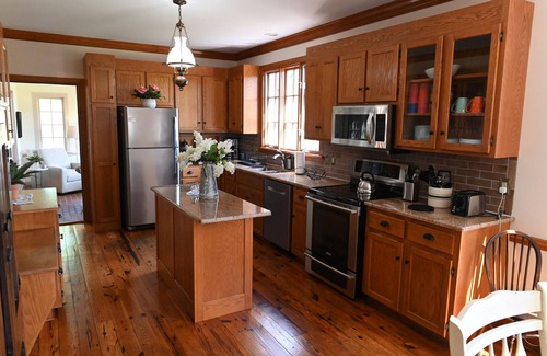Clifford Maison | Athlone Farm: Spacious, Gorgeous Grounds, Historic Outbuildings, Summer Deals!