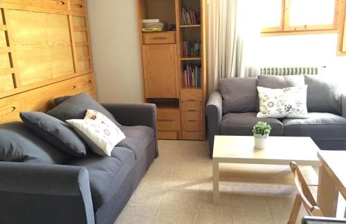Biescas Appartement | Atico en Biescas con Piscina, Tenis y Barbacoa