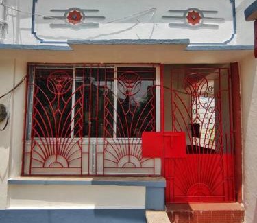 Bolpur Appartement | ATITHI HOMESTAY - Entire 2BHK in Central Bolpur with Private Parking - Pet Friendly