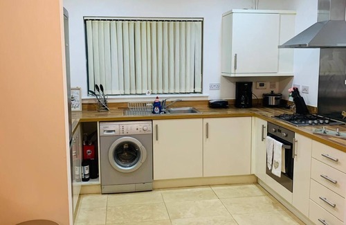 Thames Maison | Haven, Private Double Room, Barking, Close to London