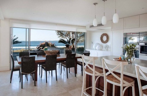 Callala Beach Maison | 'Atra' - Jervis Bay Beach Front Holiday Home