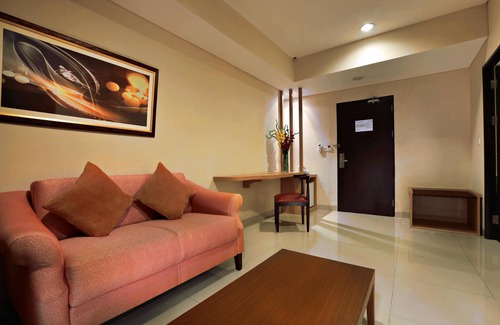 Tangerang Hôtel | Atria Residences Gading Serpong