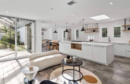Montgomery Appartement | Atrium on the Brook