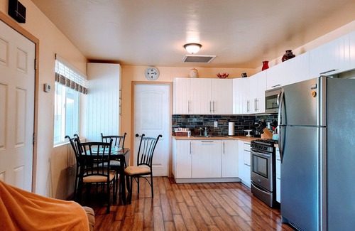 Apache Junction Maison | Attached Guest House with Great Views!