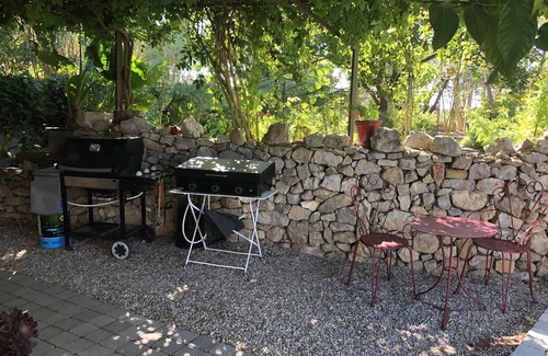 Pignan Maison | Villa mitoyenne dans propriété calme; village près de Montpellier