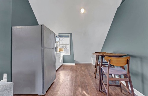 Langdon Appartement | Attic Haven in the Pulse of the DC’s Vibrant Buzz!