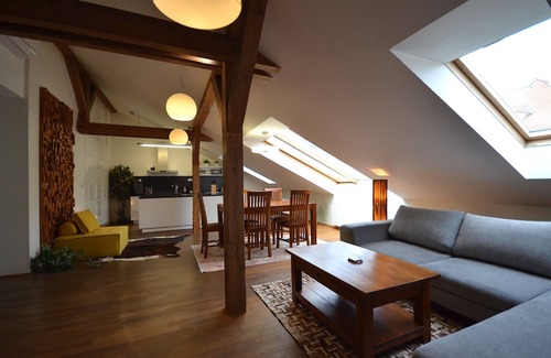 Petrska ctvrt Appartement | Attic Klimentska- A cote de la Place de la Vielle ville -Grand Luxury Apartments