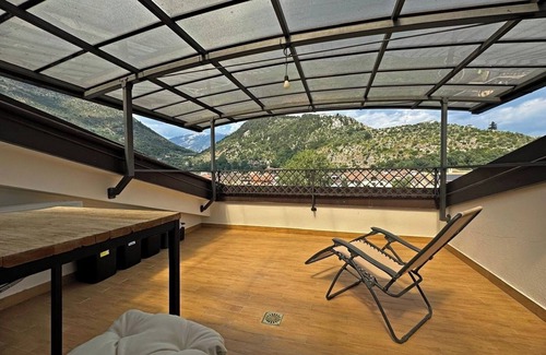 Sora Appartement | Attic avec terrasse