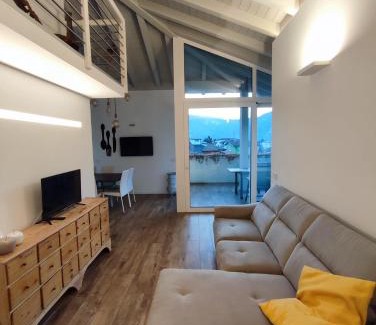 Lavis Appartement | Attico vicino Trento vista montagne mozzafiato