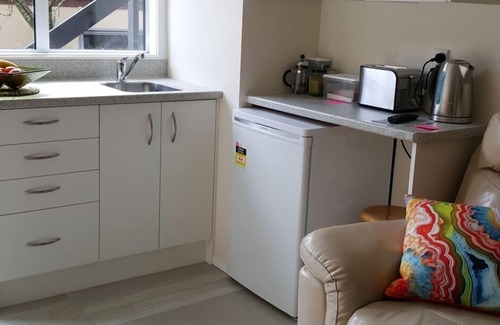 Johnsonville Appartement | Studio attrayant et confortable avec un séjour minimum de deux nuits