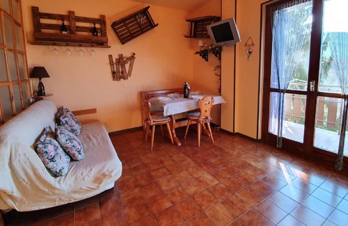 San Giacomo Appartement | Attractive apartmemt in Roburent with balcony