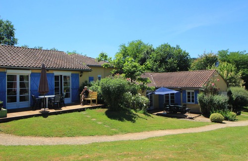 Urval Cottage | Joli Gîte tout équipé au calme proche Sarlat dans un écrin de verdure. 4/6 pers