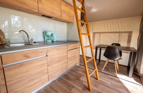 Zutendaal Maison | Atractivo Tent Lodge Maastricht a 16 km.