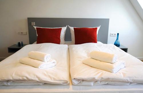 Stadtmitte Appartement | Attraktive- 4 Personen- Waschmaschine-Parkplatz