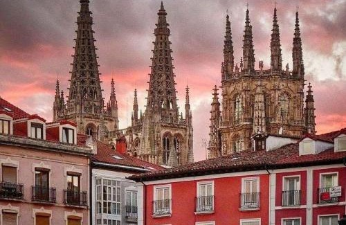 Burgos Appartement | Atuaire Home Vivienda en Perfecta ubicación al lado de la Catedral de Burgos