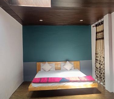 Kandaghat Cabine | Atulyam Farms and Stay