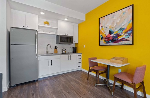 East Cesar Chavez Appartement | Austin Downtown Studio: Queen & Sofa Bed