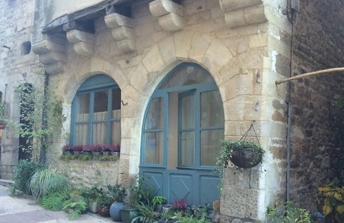 Caylus Maison | Atypical and charming Medieval house !