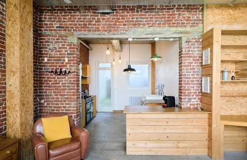 Lille-Moulins Appartement | Atypical Apartment with 2 basement bedrooms
