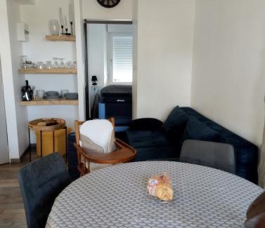 Mont-Dol Appartement | Atypical apartment with a poudlard air