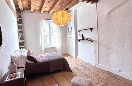 Le Puy-en-Velay Maison | Maison atypique - Au cœur du centre historique