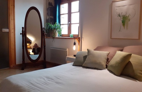 Veyre-Monton Maison | Lieu atypique, calme avec vue exceptionnelle