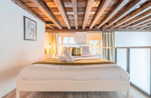 Historic Center Appartement | Atypical triplex near Grand Place with terrace