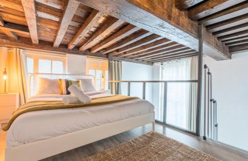 Historic Center Appartement | Atypical triplex near Grand Place with terrace