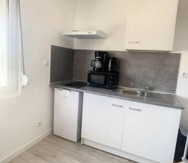 Saint-Quentin Appartement | Atypique T1 Duplex - WIFI .Parking .Proche .Gare