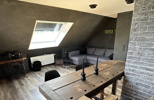 Schloss Holte-Stukenbrock Appartement | Außergewöhnliche Ferienwohnung im Industrial-style