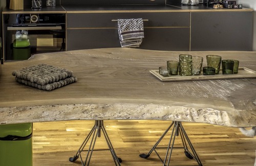 Ortsmitte Maison | Außergewöhnliches Ferienhaus in Hanglage, Zentral Gelegen