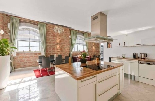 Gross-Umstadt Maison | Außergewöhnliches Loft mit Grenzenloser Freiheit und Authentischem Flair