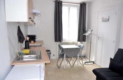 Chambon-sur-Voueize Appartement | AU BORD DE L'EAU studio 1