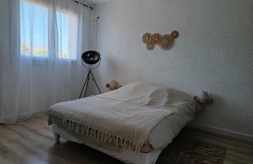 Saint-Chamas Appartement | Au bord de la digue