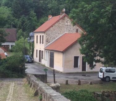 Menat Appartement | Au bord de la Sioule